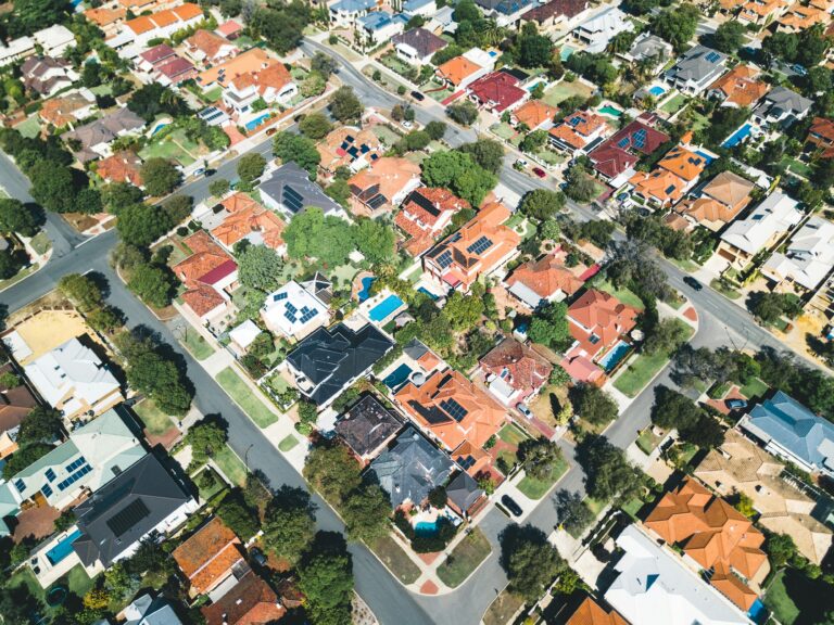 How a Remodeler and a Realt Estate Agent can work together